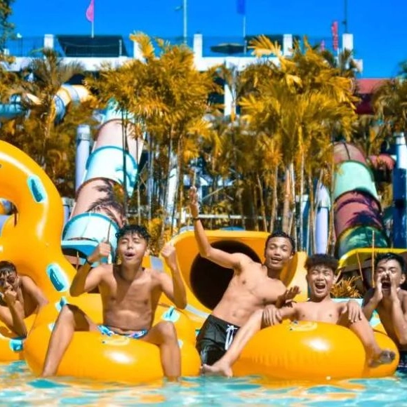 Laguna Water Park